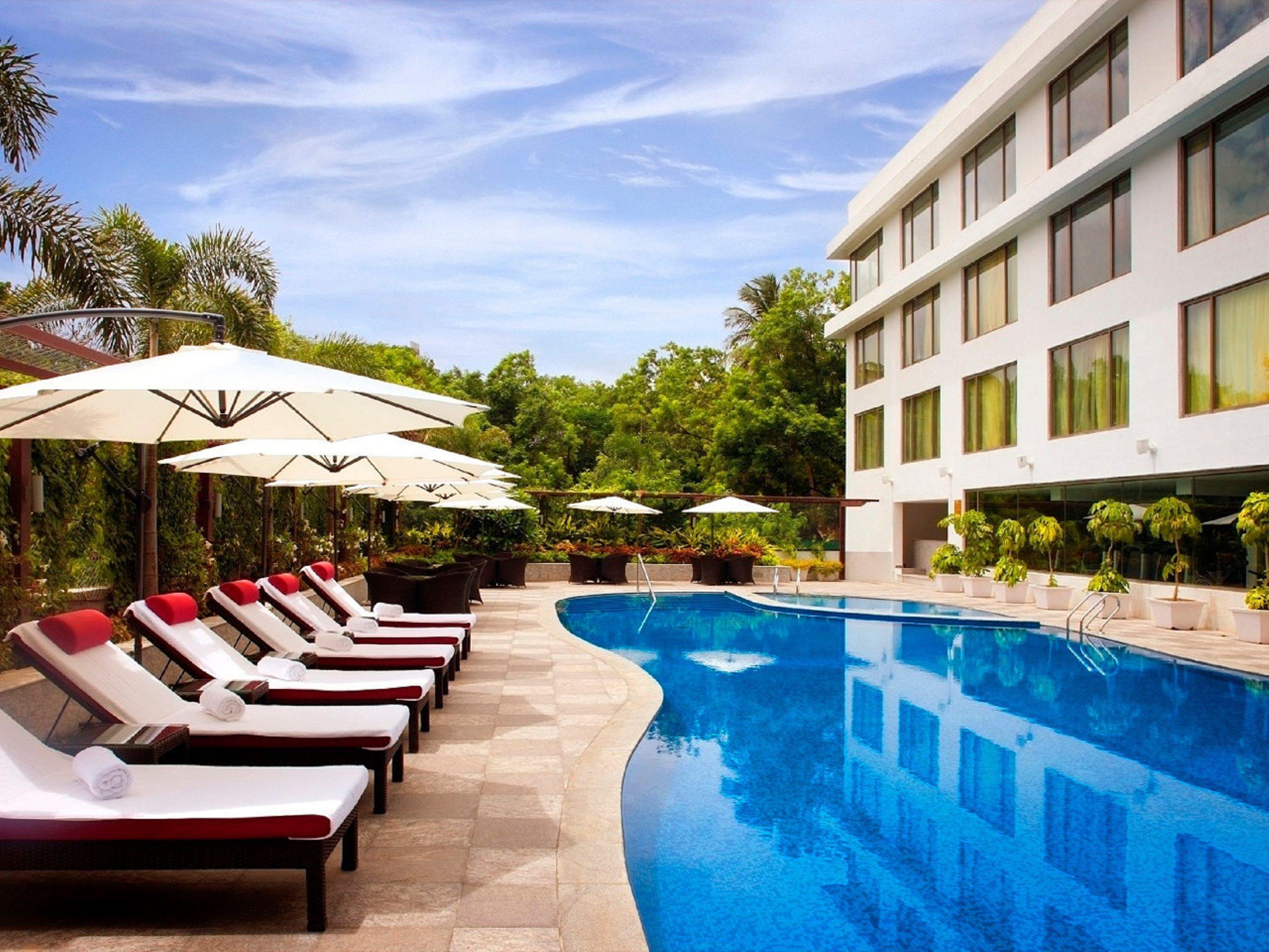 Radisson Blu Plaza Hotel Hyderabad Banjara Hills Екстериор снимка The Park, Hyderabad